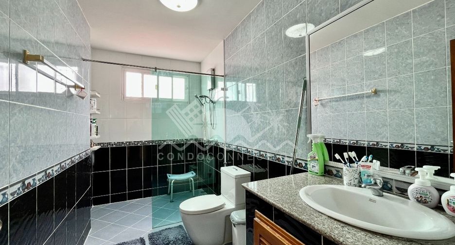 Casa en venta de 3 habitaciones en Bang Lamung, Chonburi