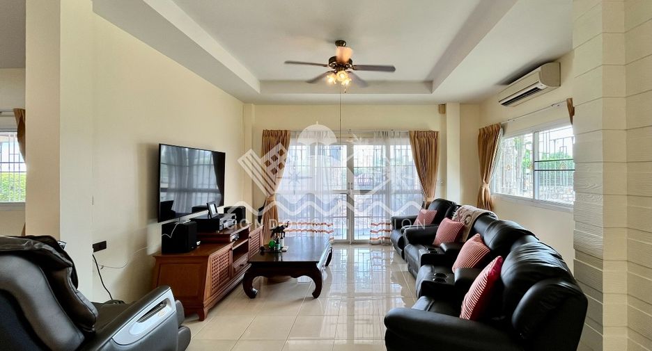 Casa en venta de 3 habitaciones en Bang Lamung, Chonburi