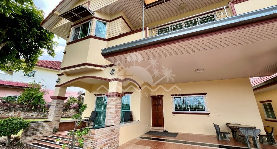 Casa en venta de 3 habitaciones en Bang Lamung, Chonburi