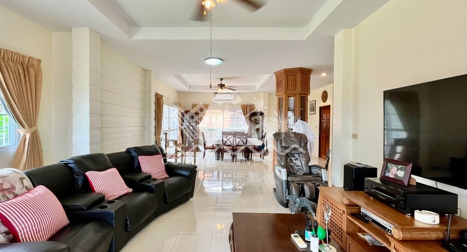 Casa en venta de 3 habitaciones en Bang Lamung, Chonburi
