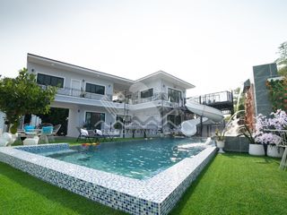 Casa en venta y en alquiler de 6 habitaciones en Bang Lamung, Chonburi