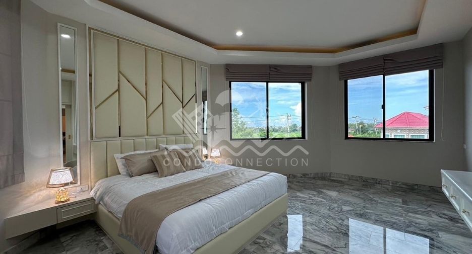 Casa en venta y en alquiler de 4 habitaciones en Bang Lamung, Chonburi