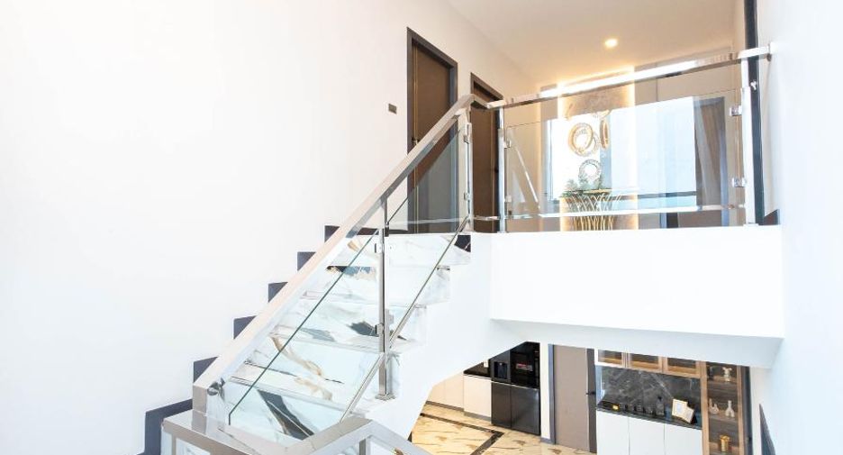 Casa en venta de 5 habitaciones en Bang Lamung, Chonburi