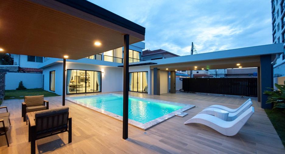Casa en venta de 5 habitaciones en Bang Lamung, Chonburi