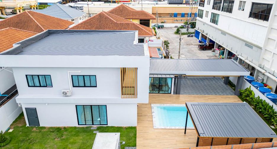 Casa en venta de 5 habitaciones en Bang Lamung, Chonburi