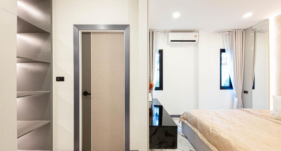 Casa en venta de 5 habitaciones en Bang Lamung, Chonburi