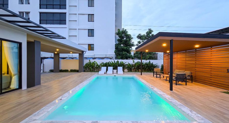 Casa en venta de 5 habitaciones en Bang Lamung, Chonburi