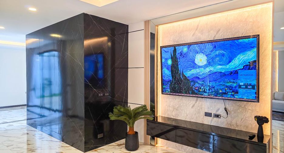 Casa en venta de 5 habitaciones en Bang Lamung, Chonburi