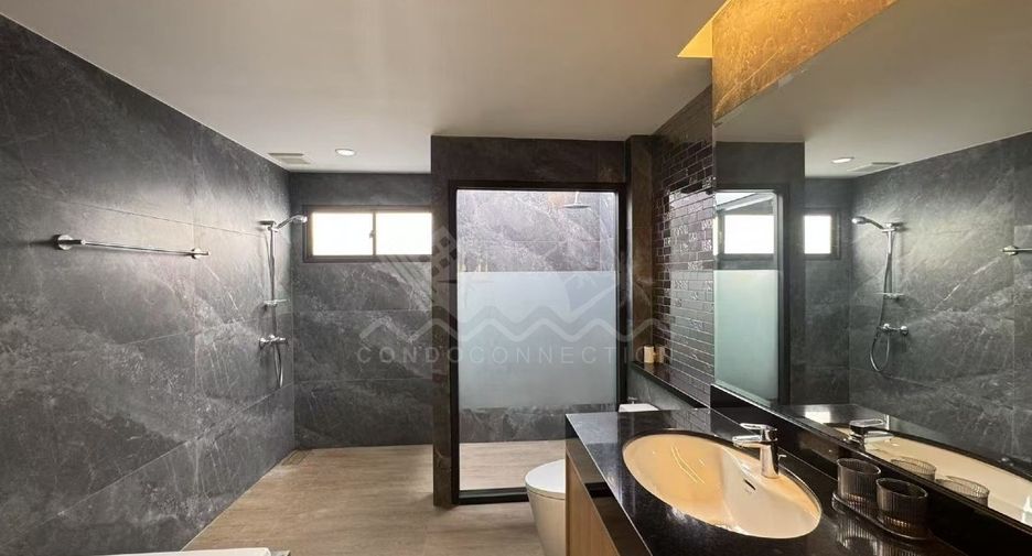 For sale そして for rent 3 ベッドルーム house in Bang Lamung, Chonburi