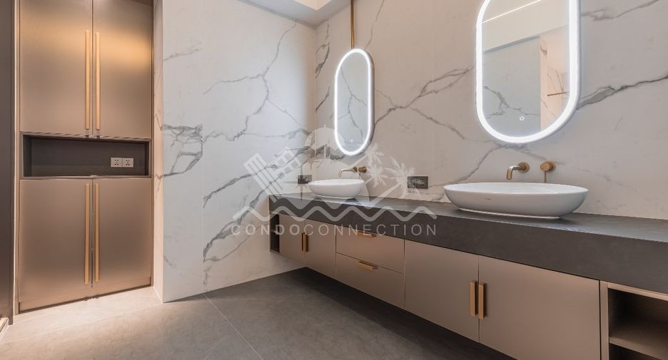 For sale 7 ベッドルーム house in Sattahip, Chonburi