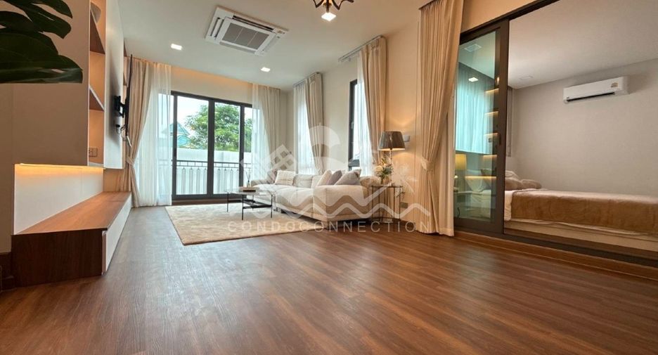For sale そして for rent 4 ベッドルーム house in Sattahip, Chonburi