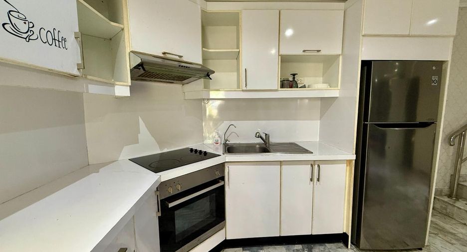À vendre 3 chambres maison à Bang Lamung, Chonburi
