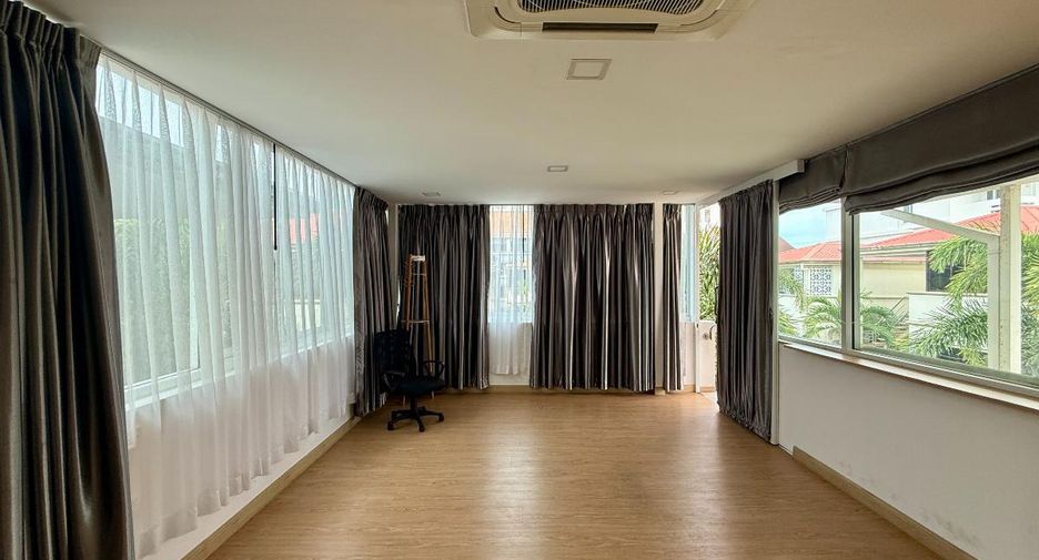À vendre 3 chambres maison à Bang Lamung, Chonburi