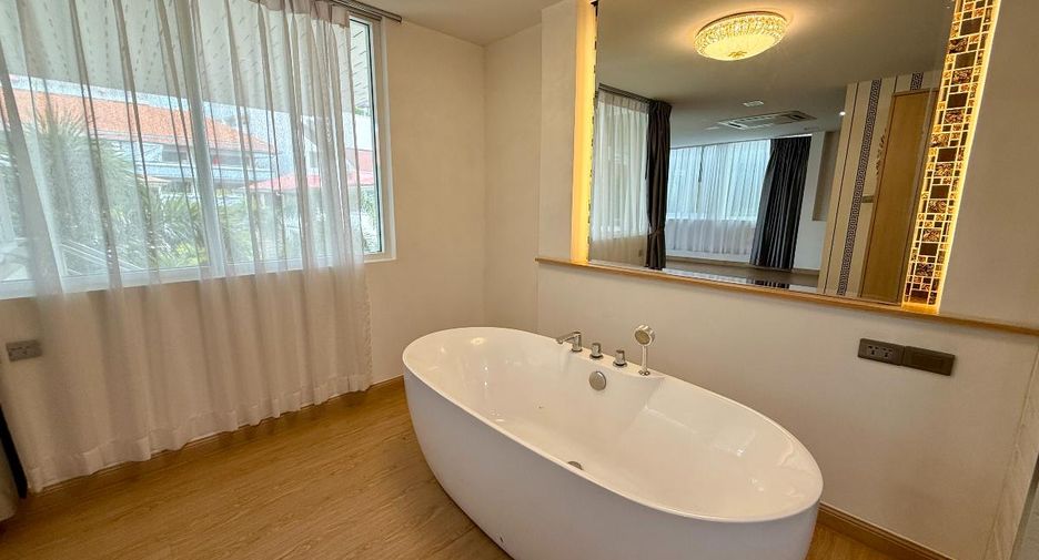 For sale 3 bedrooms house in Bang Lamung, Chonburi