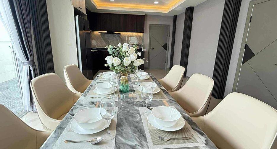 Casa en venta de 5 habitaciones en Bang Lamung, Chonburi