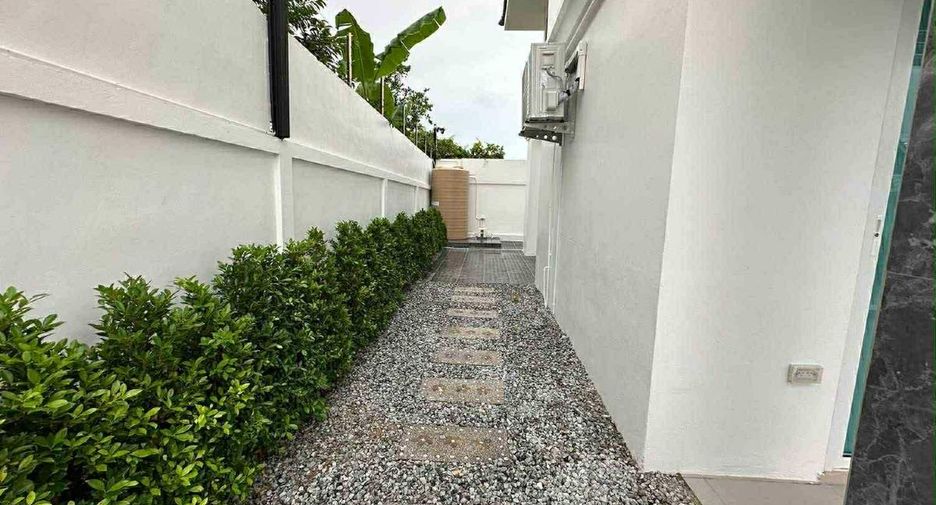 Casa en venta de 5 habitaciones en Bang Lamung, Chonburi