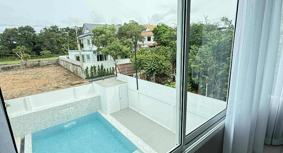 Casa en venta de 5 habitaciones en Bang Lamung, Chonburi