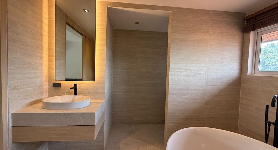 For sale 3 bedrooms house in Bang Lamung, Chonburi