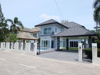 À louer 3 chambres maison à Bang Lamung, Chonburi