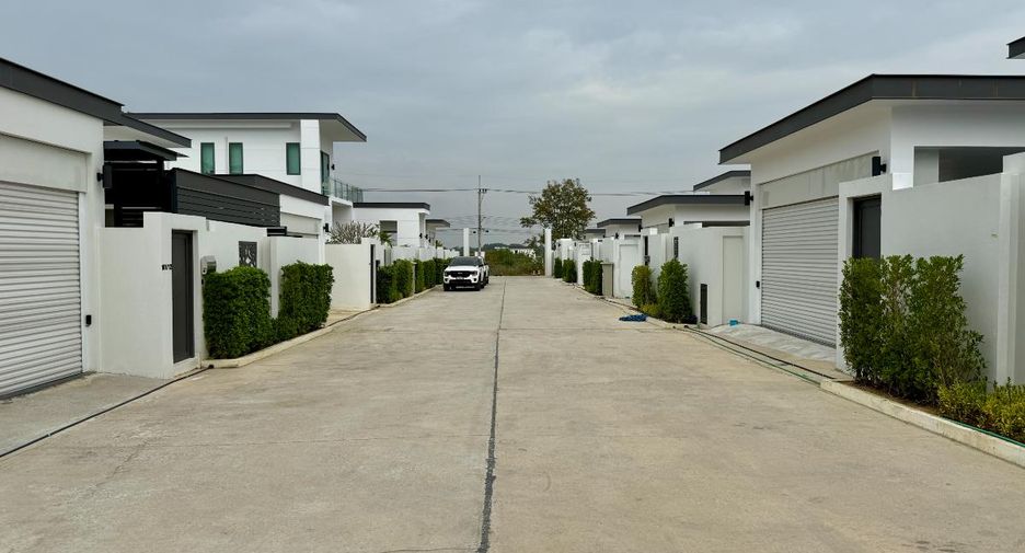 Casa en venta de 3 habitaciones en Bang Lamung, Chonburi