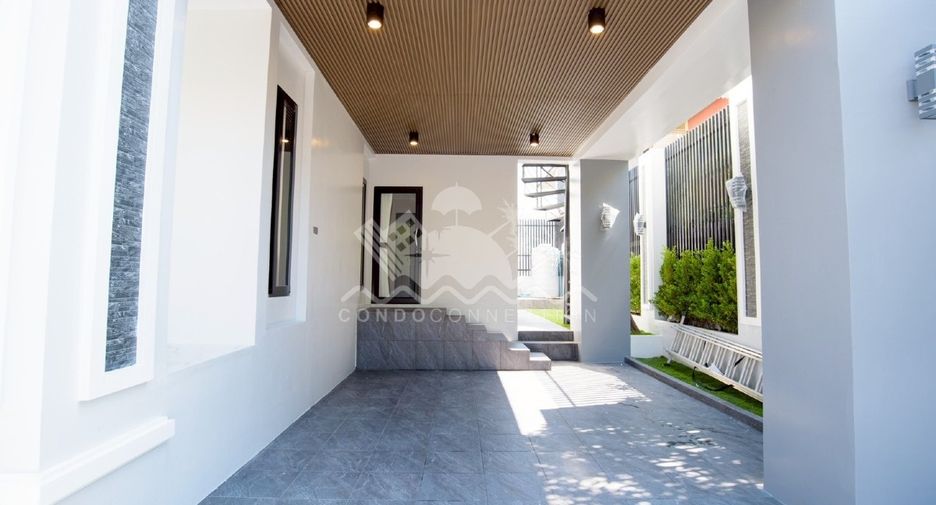 Casa en venta de 4 habitaciones en Bang Lamung, Chonburi