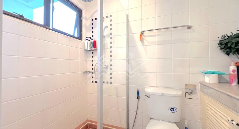 For sale 3 ベッドルーム condo in Bang Lamung, Chonburi
