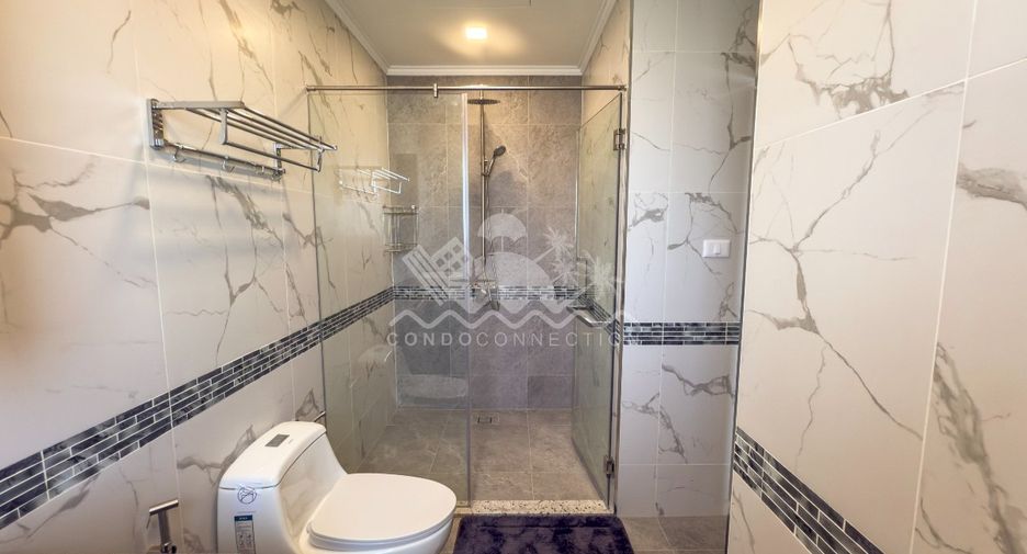 For sale 5 bedrooms house in Bang Lamung, Chonburi