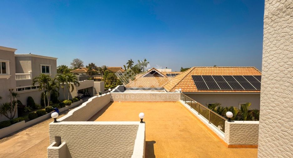 For sale 5 bedrooms house in Bang Lamung, Chonburi
