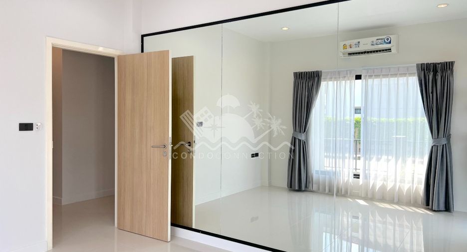 À vendre et à louer 4 chambres maison à Bang Lamung, Chonburi