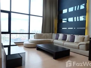 Wohnung zur Miete mit 3 Zimmer in Khlong San, Bangkok