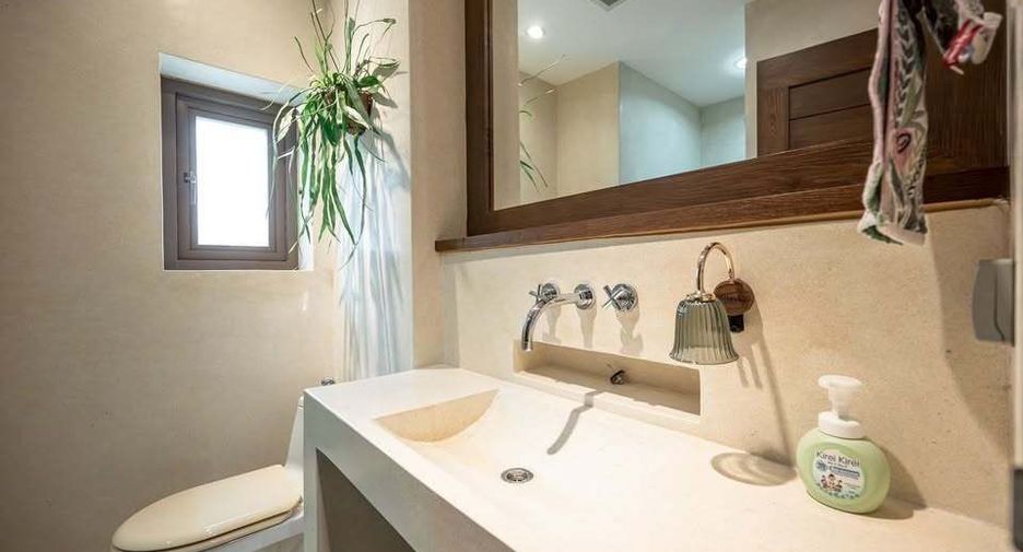 For rent 2 bedrooms condo in Hua Hin, Prachuap Khiri Khan