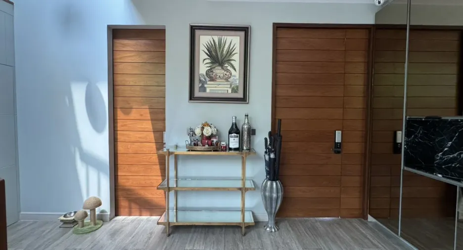 For rent 3 bedrooms house in Watthana, Bangkok
