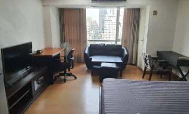 For rent studio condo in Khlong Toei, Bangkok