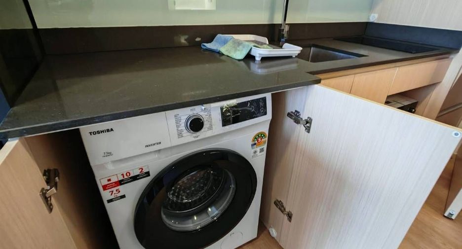 Wohnung zur Miete mit 1 Zimmer in Huai Khwang, Bangkok