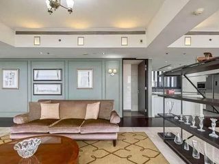 For rent 4 bedrooms condo in Sathon, Bangkok