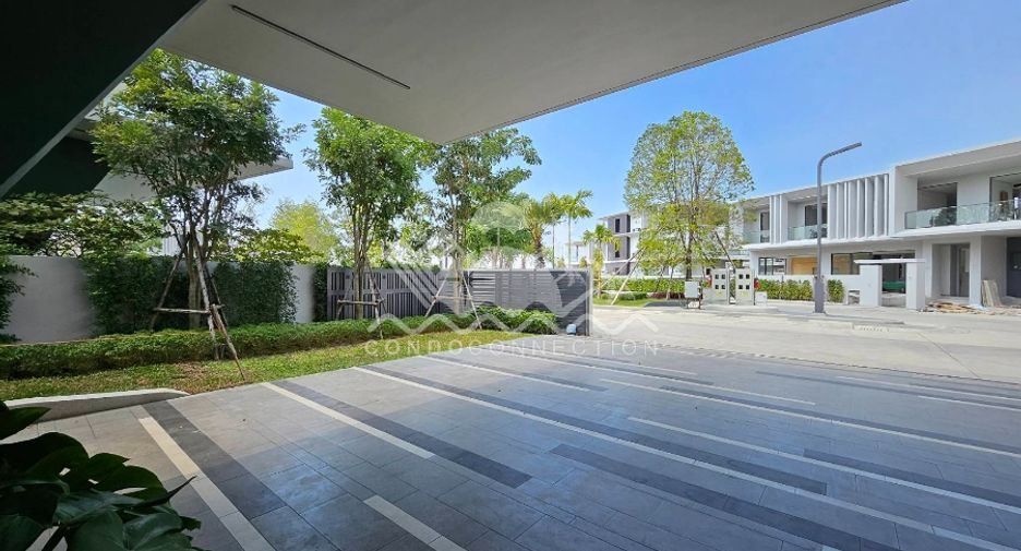 For sale 4 bedrooms house in Bang Lamung, Chonburi