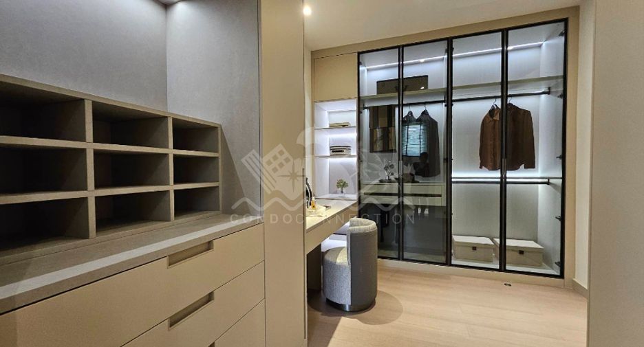 For sale 4 bedrooms house in Bang Lamung, Chonburi