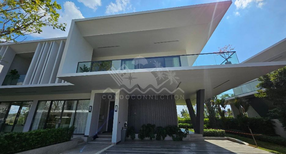 For sale 4 bedrooms house in Bang Lamung, Chonburi