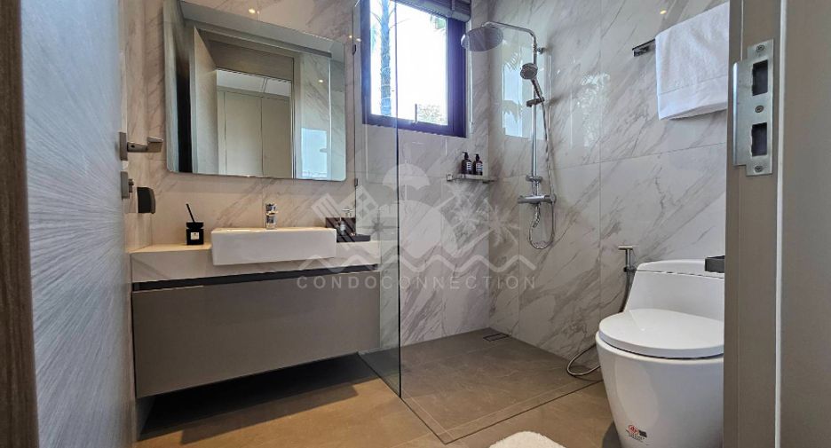 For sale 4 bedrooms house in Bang Lamung, Chonburi