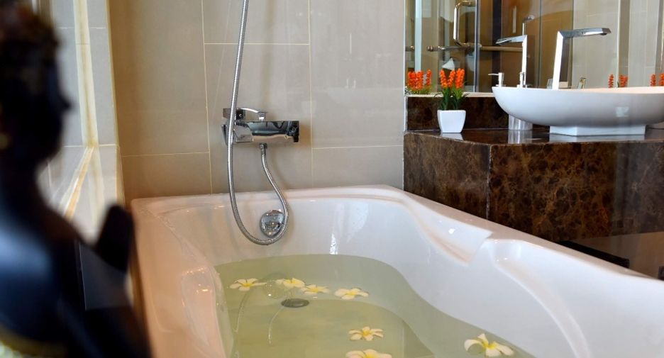 For sale 2 bedrooms condo in Bang Lamung, Chonburi