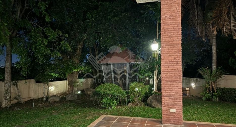 For sale and for rent 4 bedrooms house in Bang Lamung, Chonburi