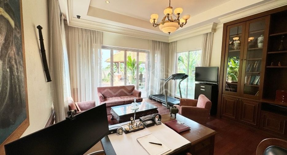 For sale and for rent 4 bedrooms house in Bang Lamung, Chonburi