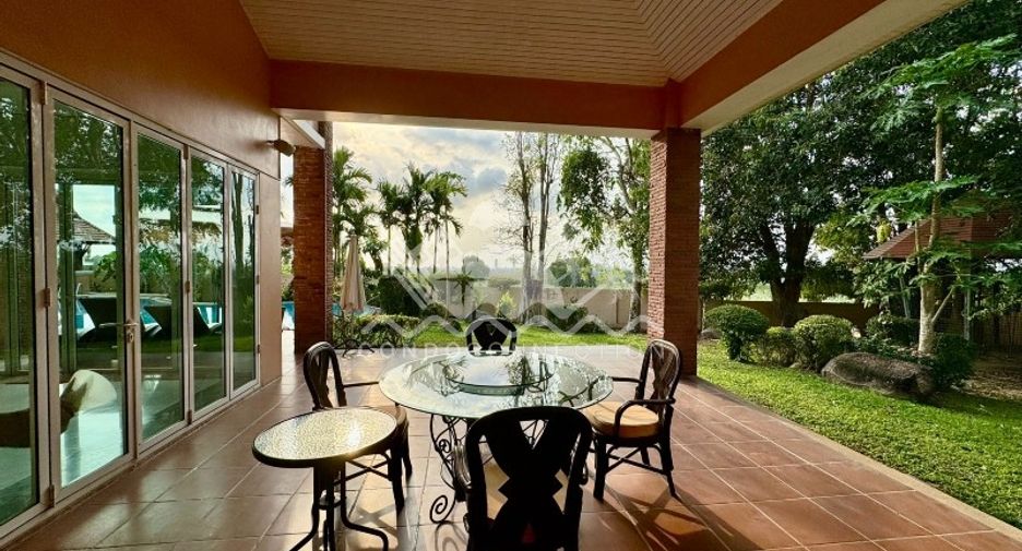 For sale and for rent 4 bedrooms house in Bang Lamung, Chonburi