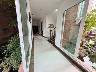 À vendre et à louer 4 chambres maison à Bang Lamung, Chonburi