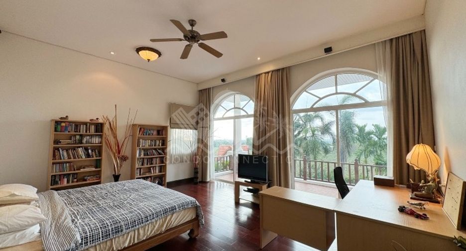 For sale and for rent 4 bedrooms house in Bang Lamung, Chonburi