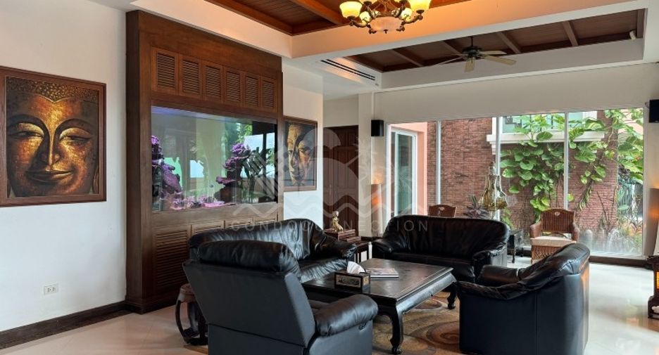 For sale and for rent 4 bedrooms house in Bang Lamung, Chonburi