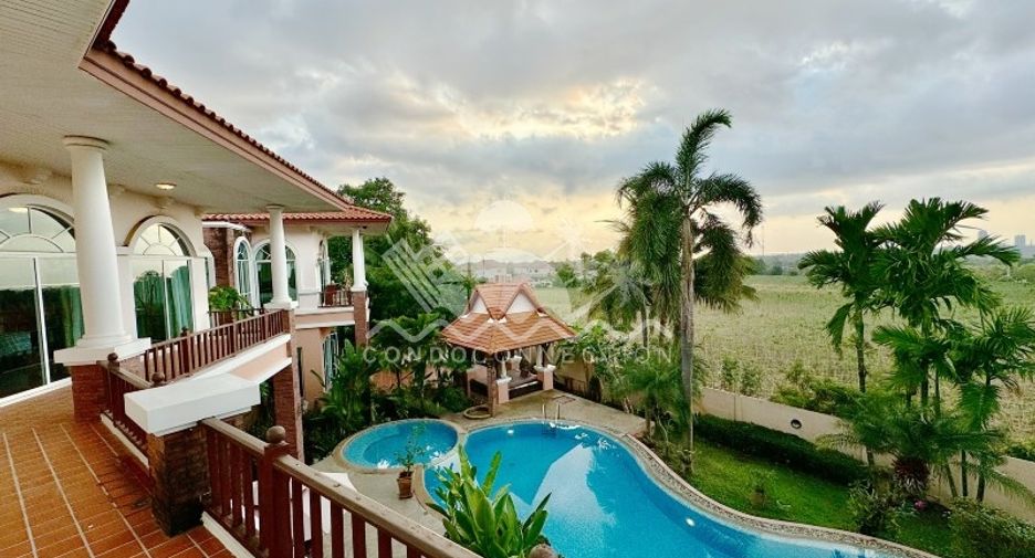 For sale and for rent 4 bedrooms house in Bang Lamung, Chonburi