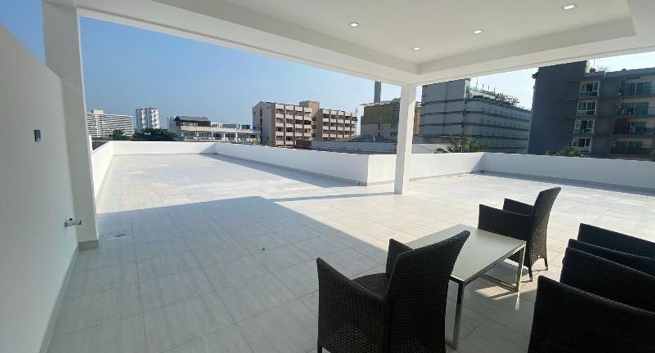 Casa en venta de 6 habitaciones en Bang Lamung, Chonburi