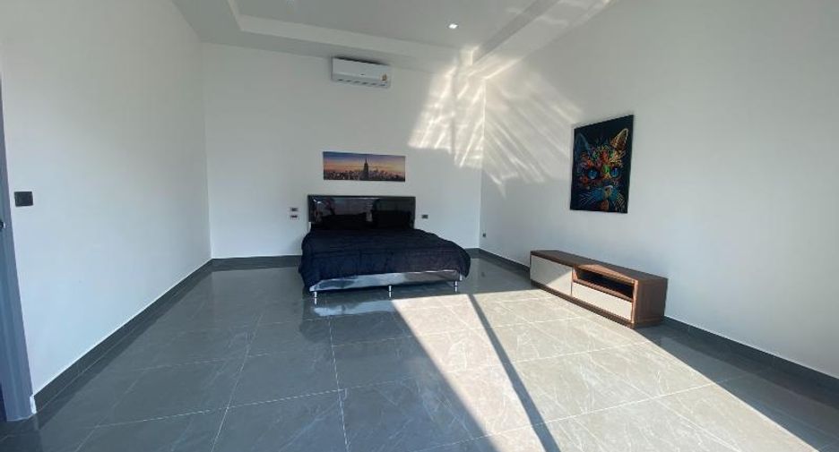 Casa en venta de 6 habitaciones en Bang Lamung, Chonburi