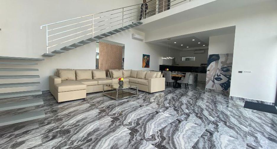 Casa en venta de 6 habitaciones en Bang Lamung, Chonburi